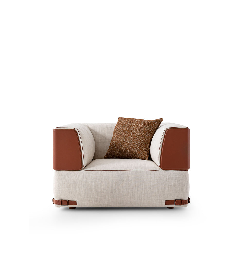 FENDICasaSohoarmchairToanNguyen.jpg Soho — кресло FENDI Casa — изображение 1